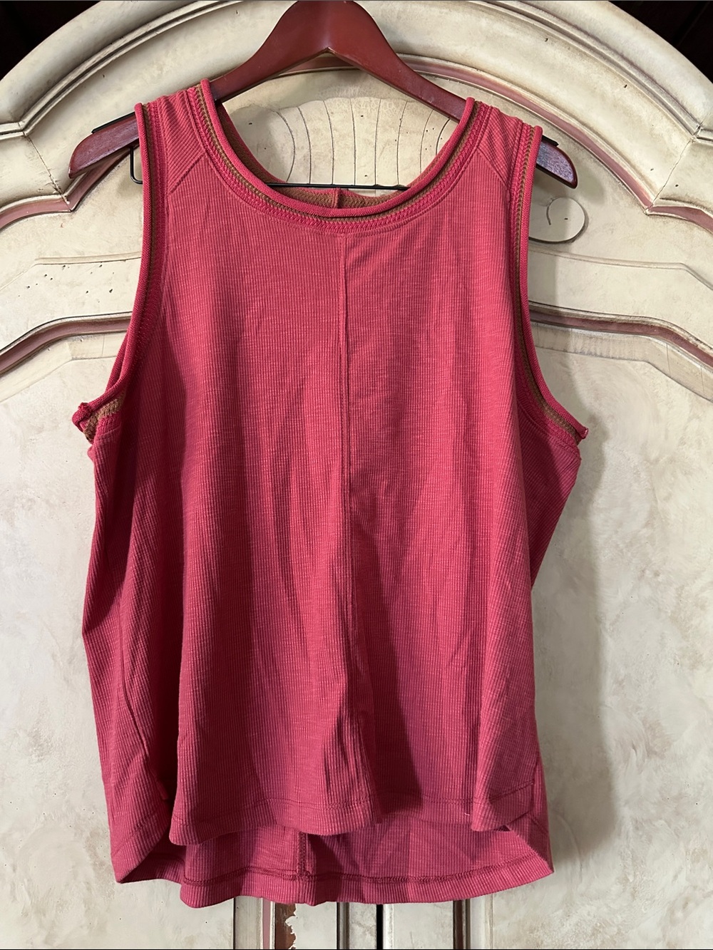 Democracy Ribbed Burgundy Tank Top size XL
